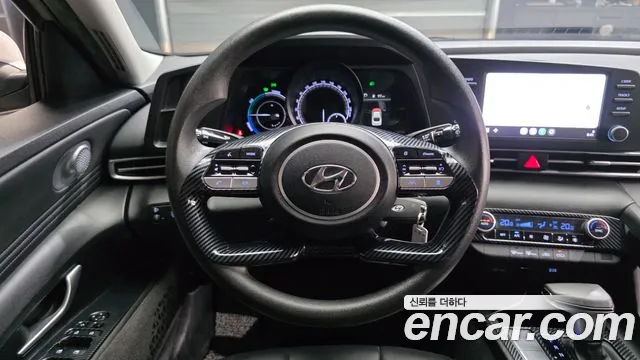 Hyundai AVANTE Smart — Фото автомобиля 12