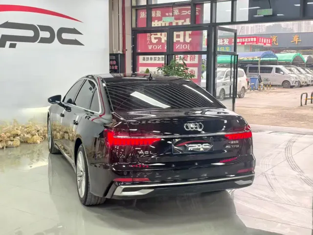 Audi A6L — Фото автомобиля 5