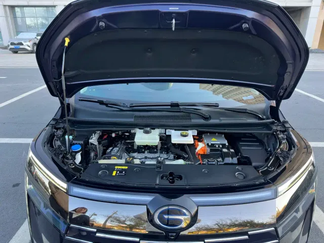 GAC Trumpchi E8 — Фото автомобиля 16