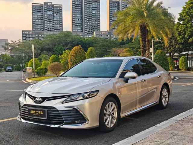Фотография автомобиля — Toyota Camry