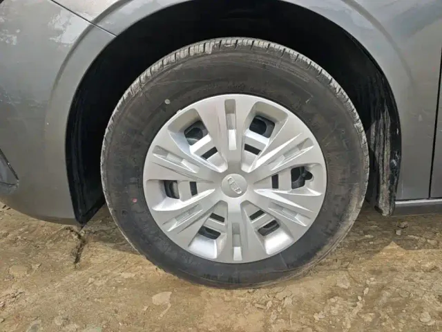 Geely Emgrand — Фото автомобиля 22
