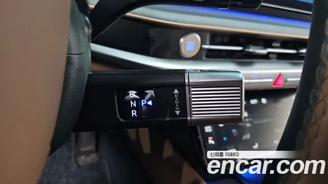 Hyundai Grandeur Grandeur (GN7) 2.5 Бензин 2WD — Фото автомобиля 9