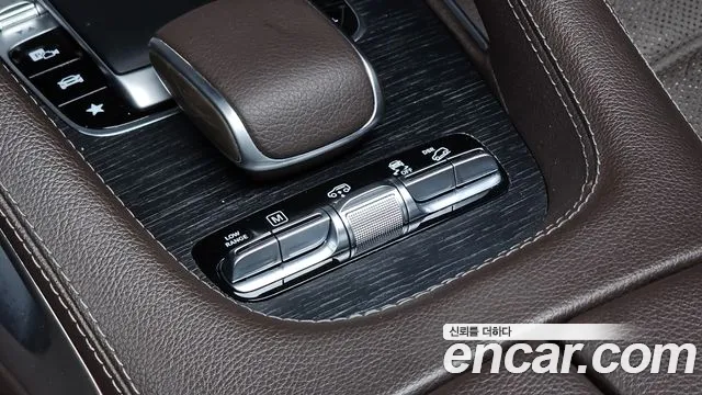Mercedes-Benz GLS-Class — Фото автомобиля 29