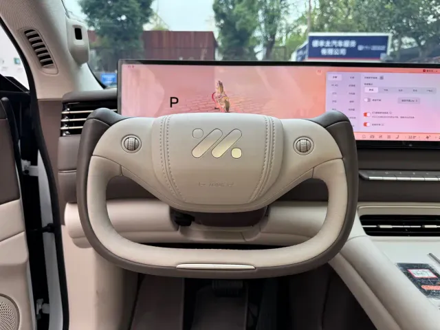 IM Motors LS6 — Фото автомобиля 12