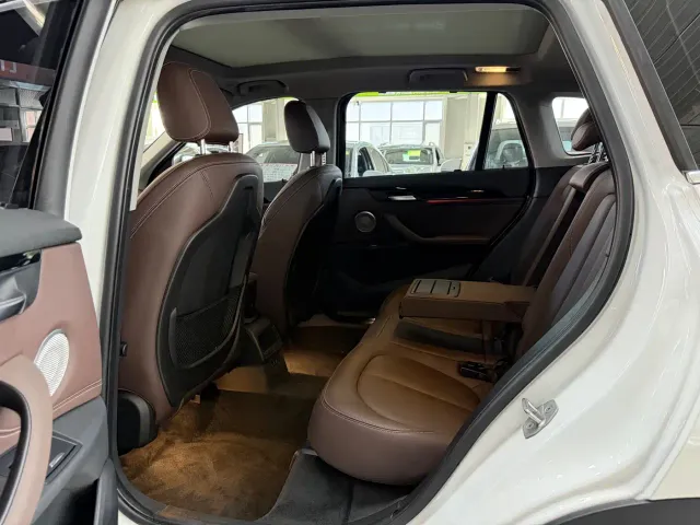 BMW X1 — Фото автомобиля 14