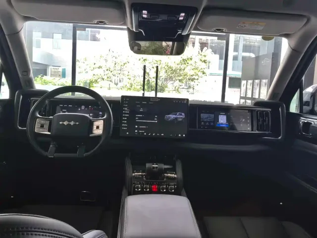 BYD FangChengBao Leopard 5 — Фото автомобиля 5