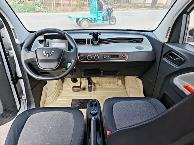 Wuling Hongguang Mini EV — Фото автомобиля 9