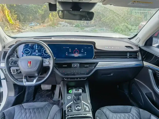 Hongqi HS5 — Фото автомобиля 6