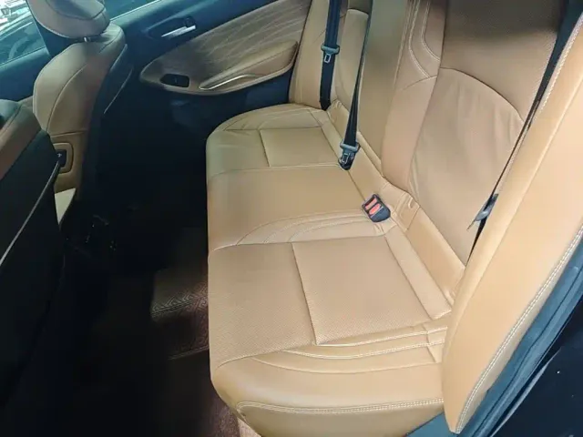 Toyota Avalon — Фото автомобиля 16