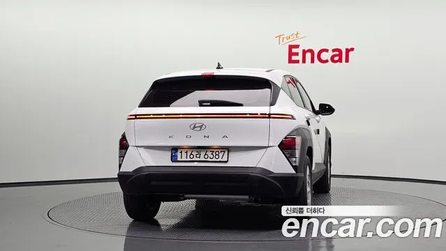 Hyundai Kona SX2 — Фото автомобиля 4