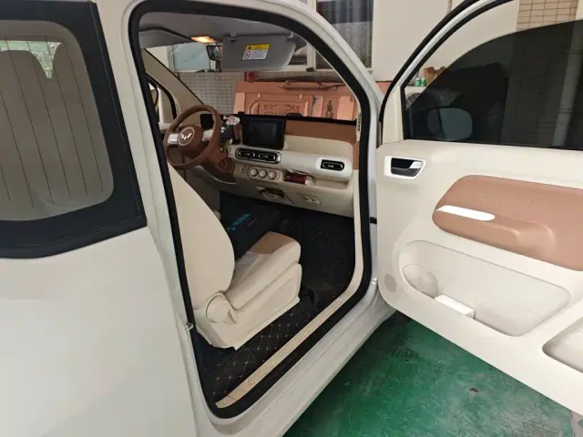 Wuling Hongguang Mini EV — Фото автомобиля 19