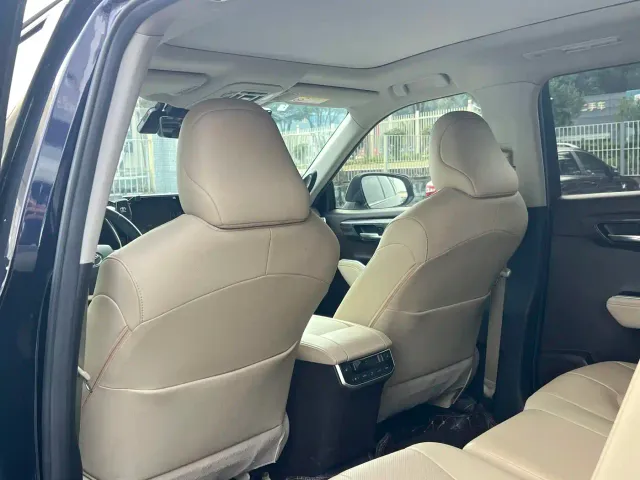 Toyota Highlander — Фото автомобиля 23