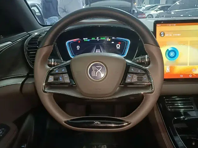 BYD Han — Фото автомобиля 10