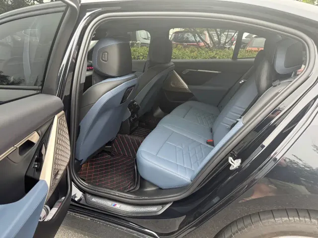 BMW 5 Series — Фото автомобиля 5