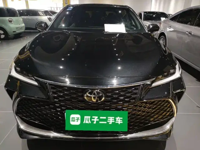 Toyota Avalon — Фото автомобиля 2