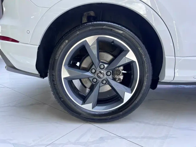 Audi Q3 — Фото автомобиля 20