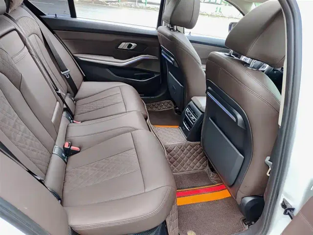 BMW 3 Series — Фото автомобиля 11
