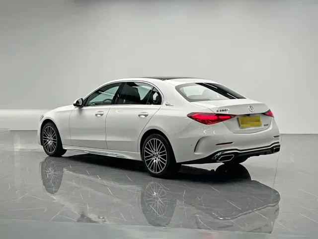 Mercedes-Benz C-Class — Фото автомобиля 4