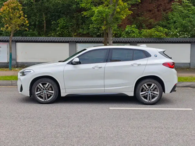 BMW X2 — Фото автомобиля 3