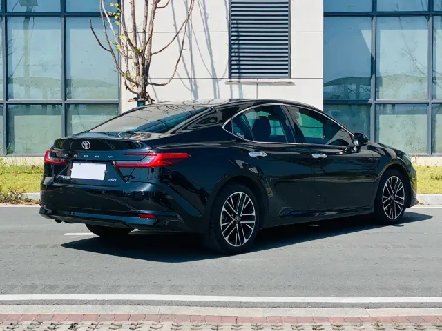 Toyota Camry — Фото автомобиля 8