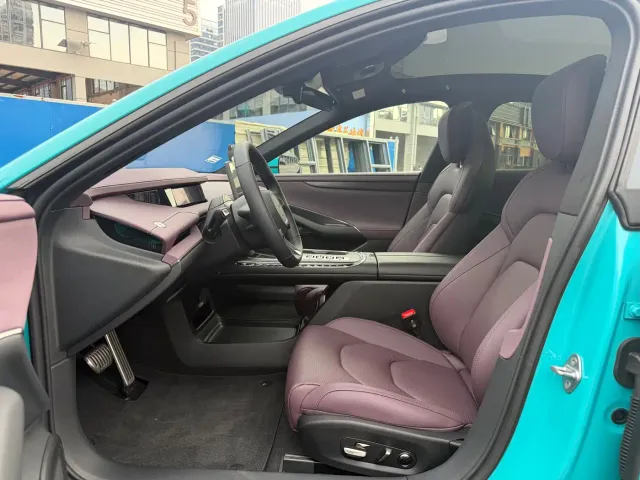 Xiaomi SU7 — Фото автомобиля 4