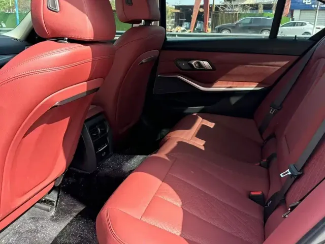 BMW 3 Series — Фото автомобиля 4