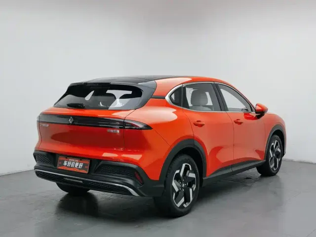 Baojun Yunhai — Фото автомобиля 2