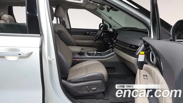Kia Carnival — Фото автомобиля 16