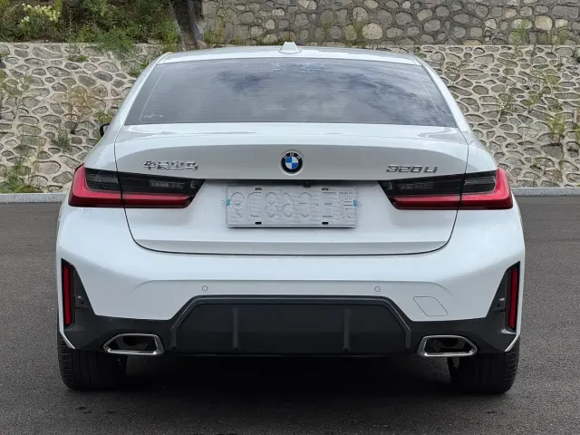 BMW 3 Series — Фото автомобиля 5