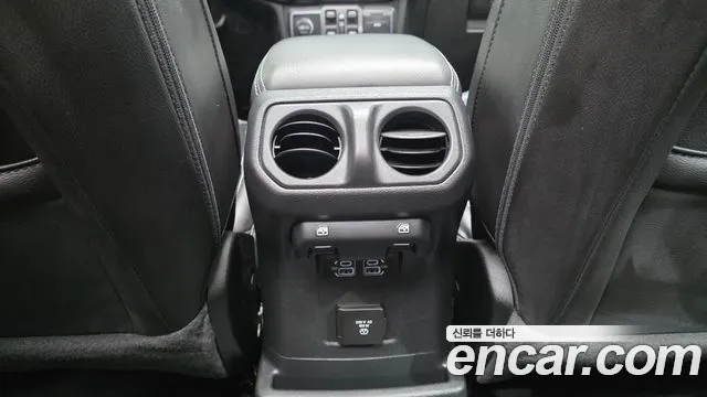 Jeep Wrangler Wrangler (JL) — Фото автомобиля 27