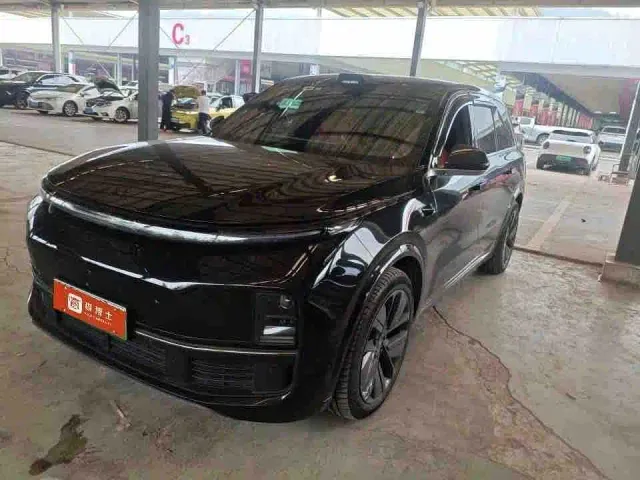Фотография автомобиля — Li Auto L9