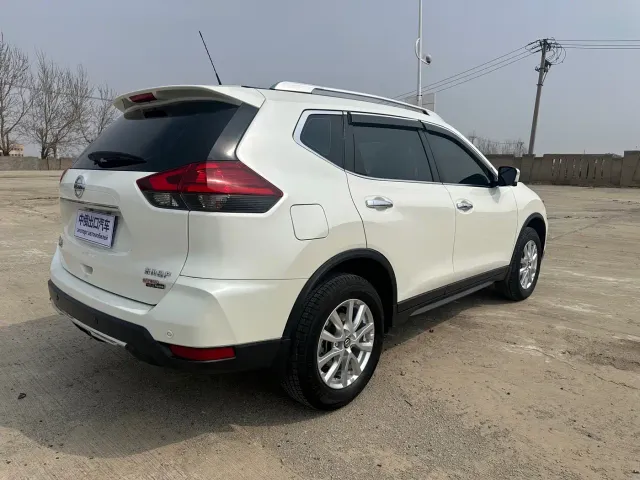 Nissan X-Trail — Фото автомобиля 20