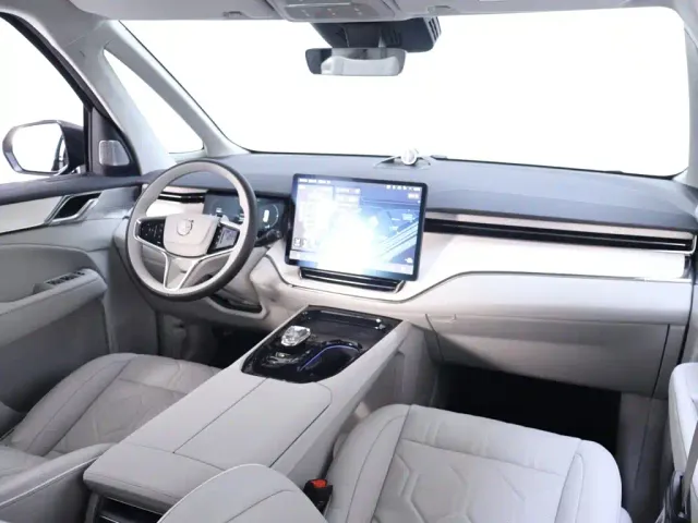 Volvo Volvo EM90 2025 Ultra Six-Seater — Фото автомобиля 20