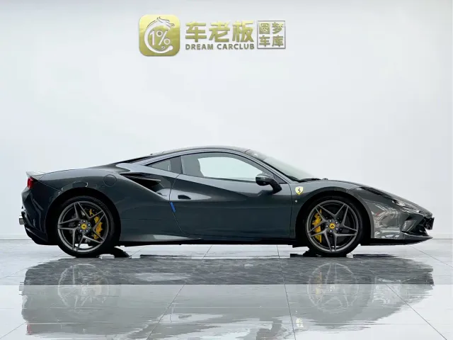 Ferrari F8 — Фото автомобиля 7
