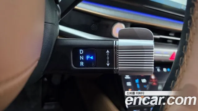 Hyundai Grandeur GN7 — Фото автомобиля 9