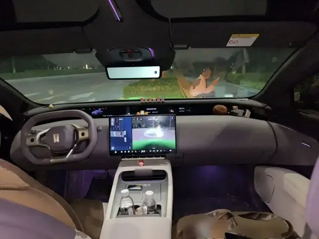 Avatr Avatr 12 2025 Ultra Pure Electric AWD — Фото автомобиля 5