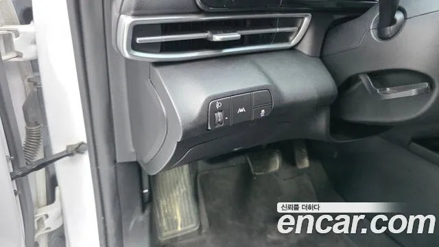 Hyundai AVANTE Avante (CN7) — Фото автомобиля 12