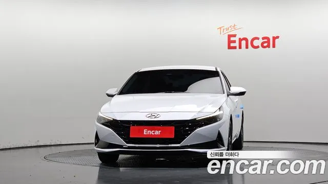 Hyundai Avante CN7 — Фото автомобиля 3