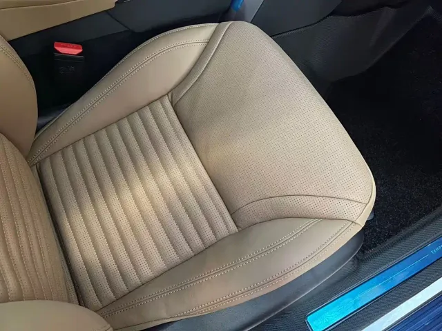 Land Rover Discovery — Фото автомобиля 25