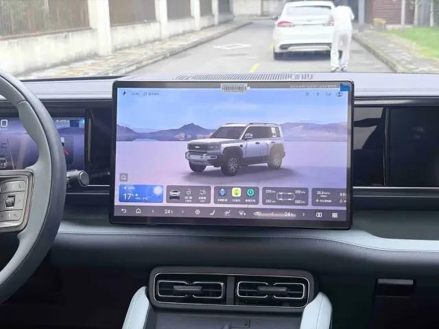 BYD FangChengBao Leopard 5 — Фото автомобиля 12