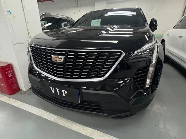 Фотография автомобиля — Cadillac XT4