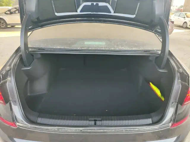 Volkswagen Passat — Фото автомобиля 18