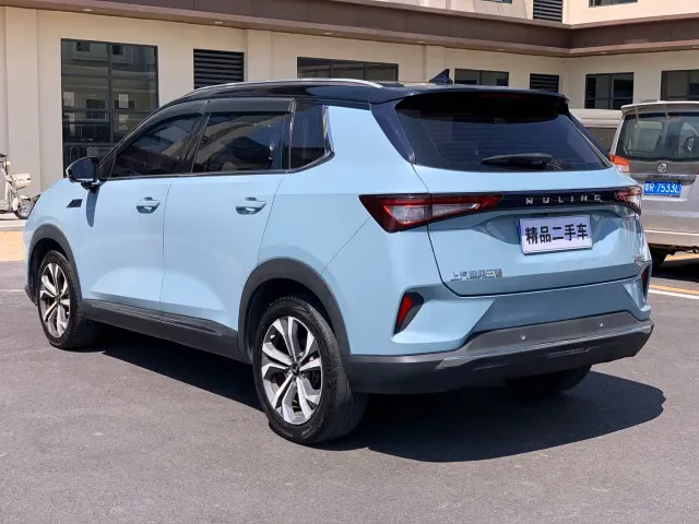 Wuling Asta — Фото автомобиля 4