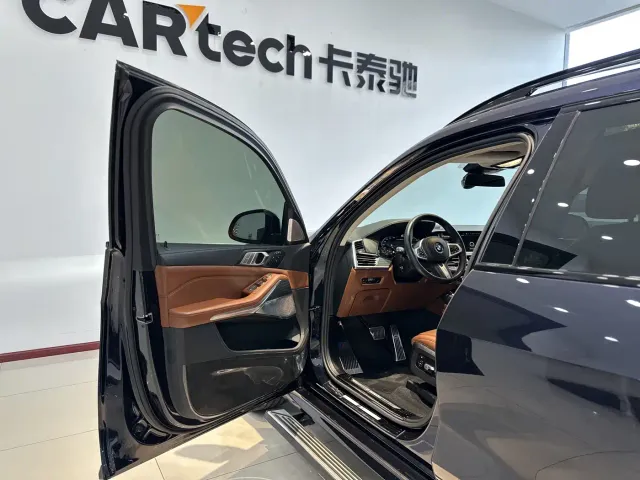 BMW X7 — Фото автомобиля 14