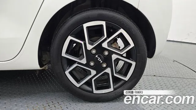 Kia RAY Новый Kia Ray Signature — Фото автомобиля 18