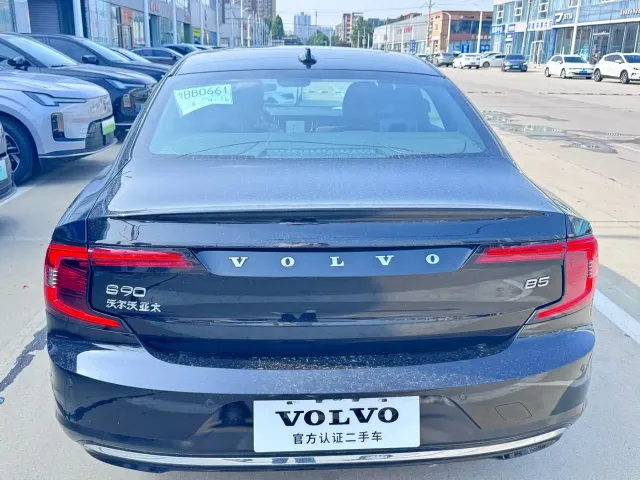 Volvo S90 — Фото автомобиля 5