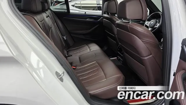 BMW 5-Series 5 серия (G30) 523d xDrive M Sport — Фото автомобиля 11