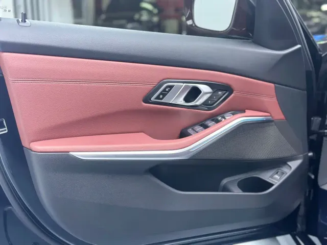 BMW 3 Series — Фото автомобиля 4