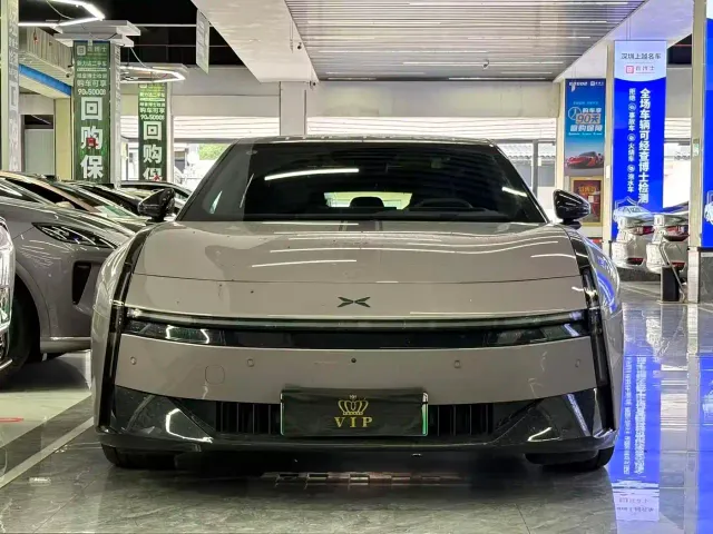 Xpeng P7 — Фото автомобиля 2