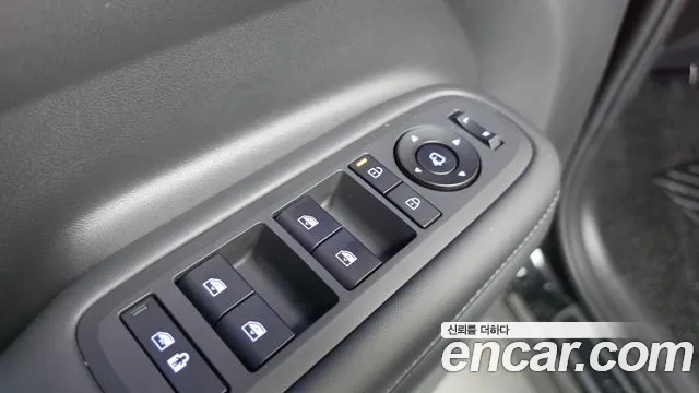 Hyundai Santafe Santa Fe (MX5) Бензин 2.5T 2WD — Фото автомобиля 27